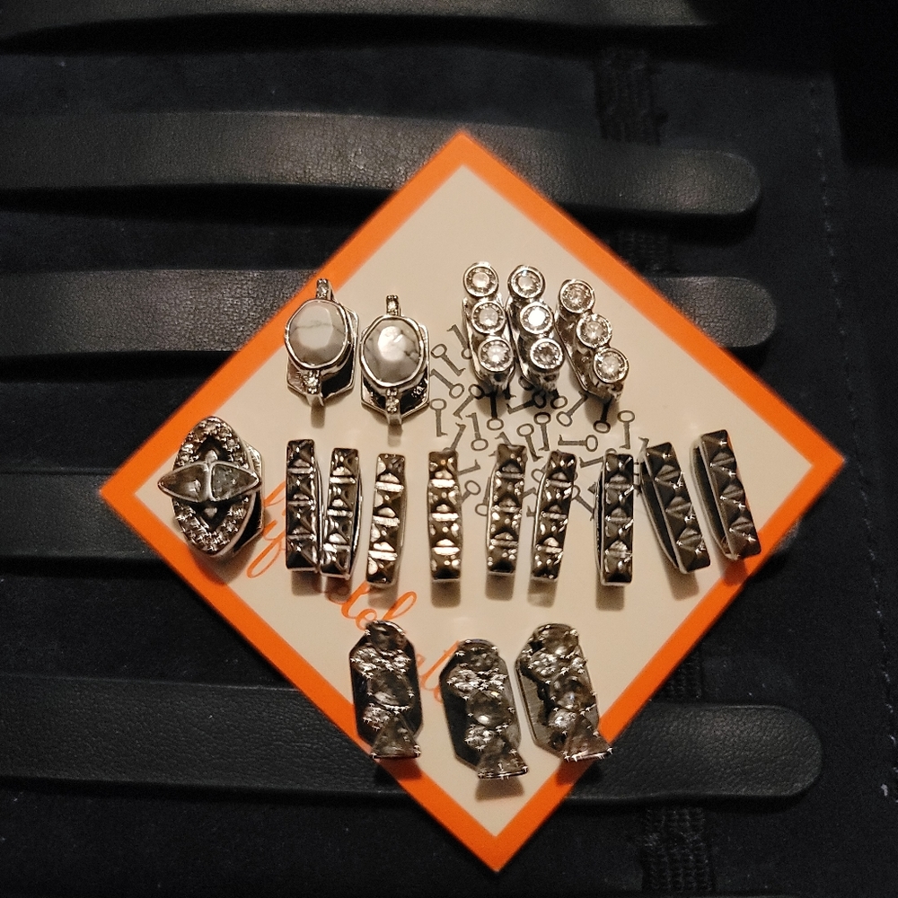 Keep collective jewelry
